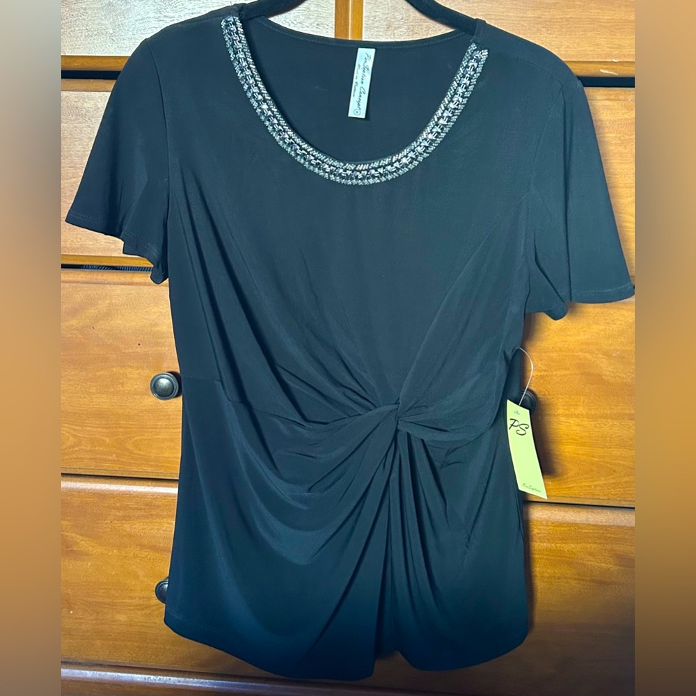 •NWT!• Black Short Sleeve Blouse •S •PreSeption Concept